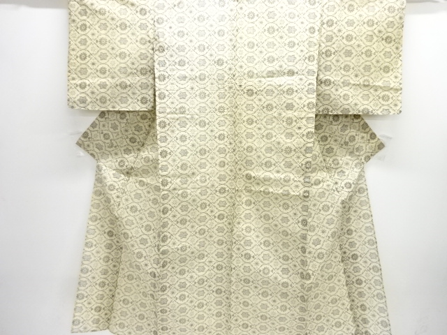 アンティーク　紅梅幾何学に花模様着物